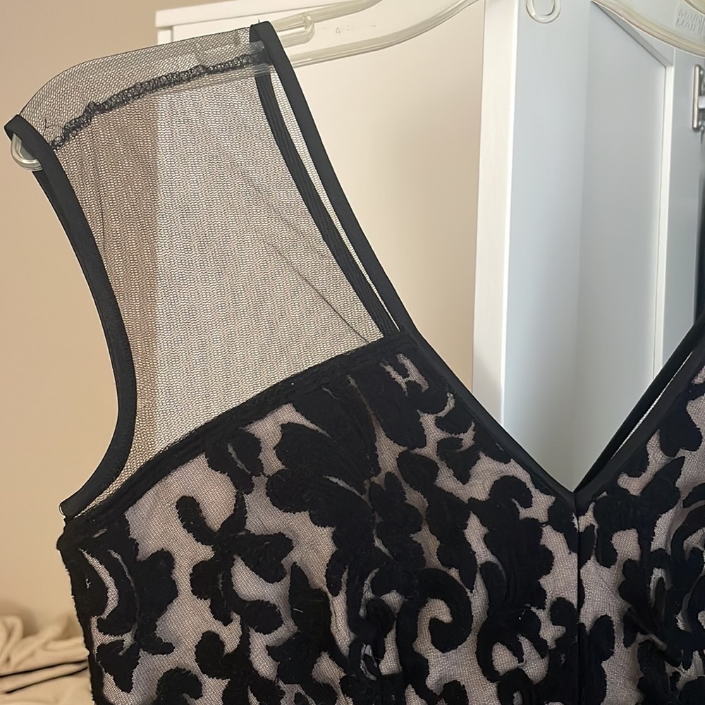 Formal dress - Picture 2 of 8